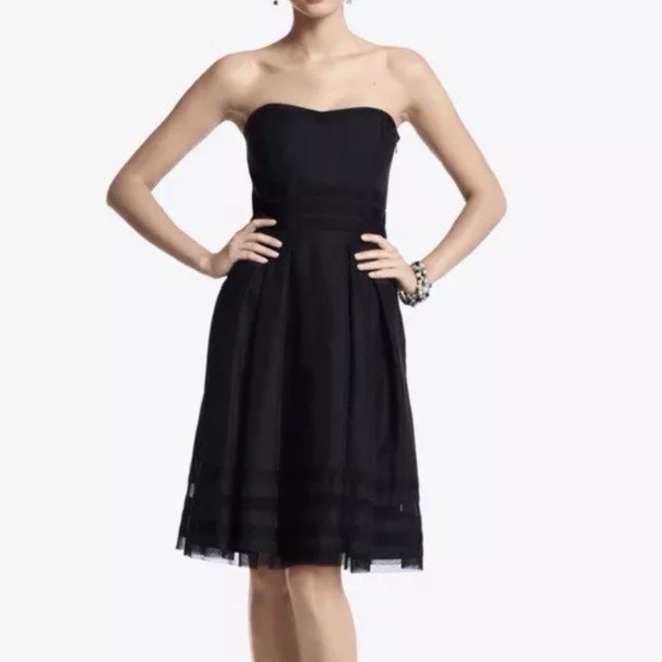 White House Black Market Whbm Black Strapless Dress Fit & Flare Sz 6 Pockets